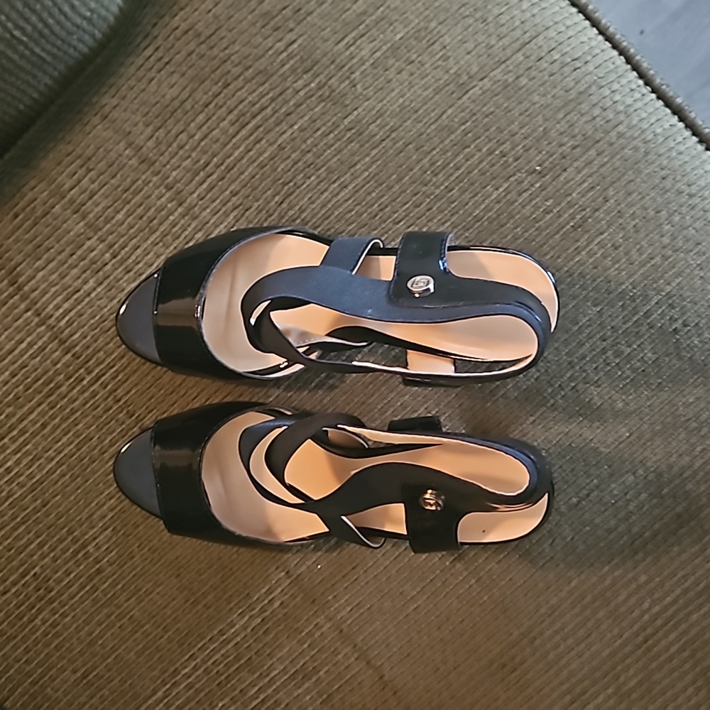 Liz Claiborne shoes